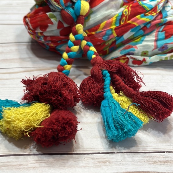 Fun Flirty Paisley Tapered Tassels Scarf - Picture 3 of 6